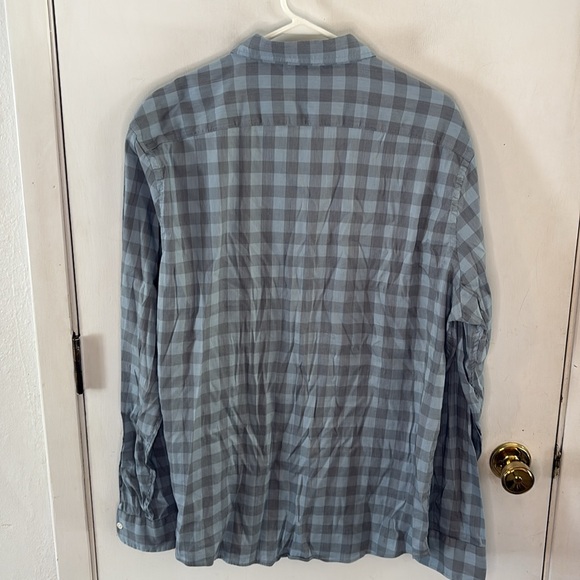 Faherty blue plaid long sleeve button down shirt Size XL - Picture 11 of 11
